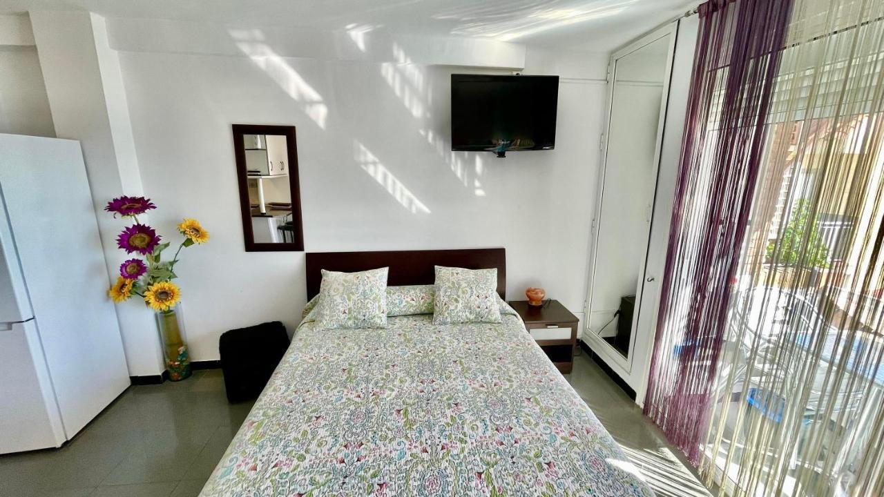 Bulto Carihuela Apartman Torremolinos Kültér fotó
